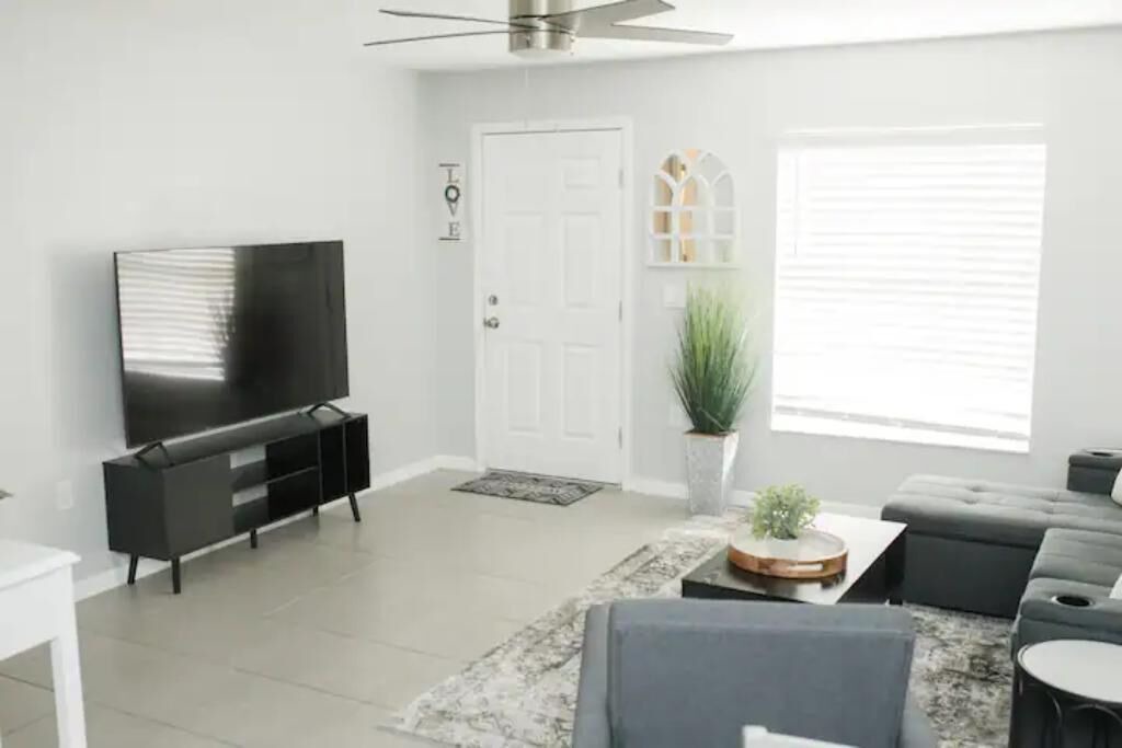 Photo of Livingroom in Orient Park