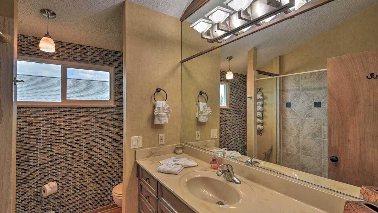 Photo of Bathroom in Painters Hill