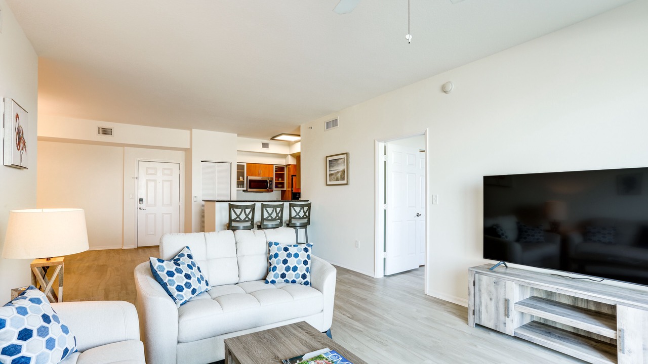 Photo of Livingroom in East Ocean Ave