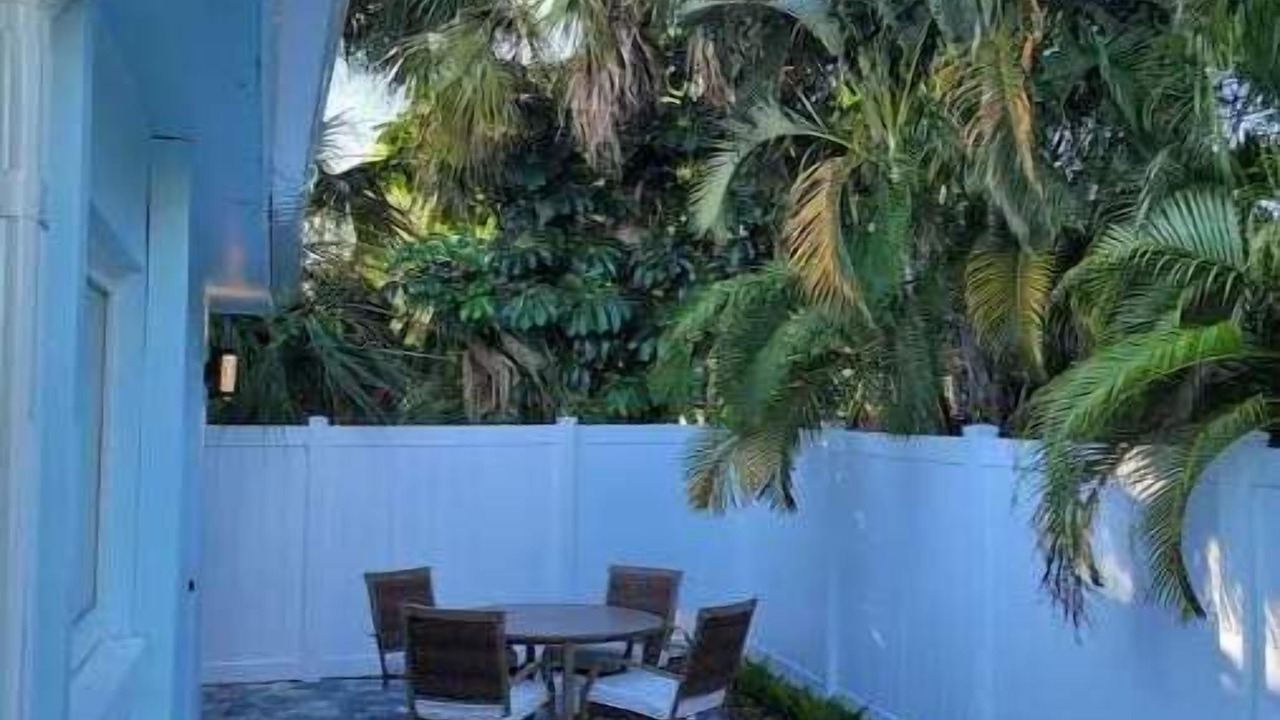 Photo of Outdoor in Lantana