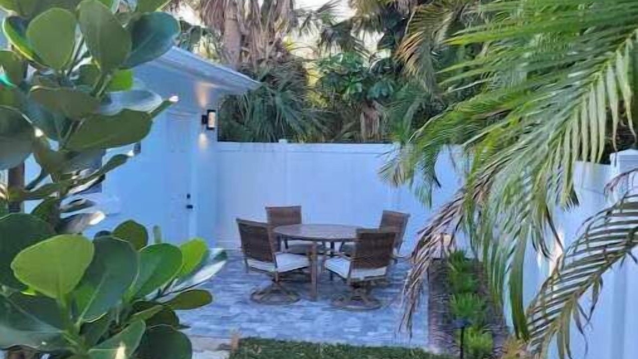 Photo of Outdoor in Lantana