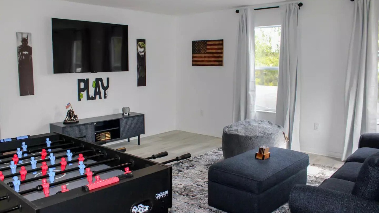Photo of Bedroom in Windwood Bay