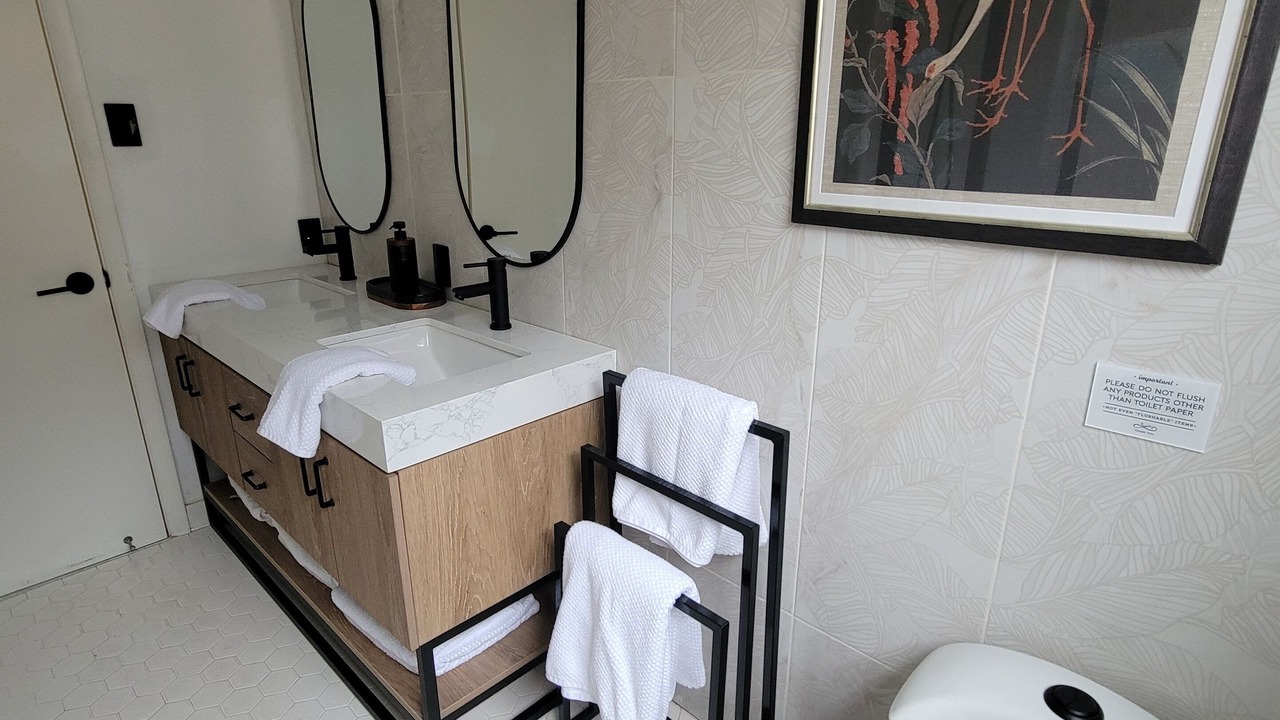 Photo of Bathroom in Cypress Gardens