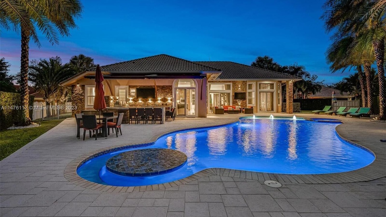 Photo of Outdoor in Pembroke Pines