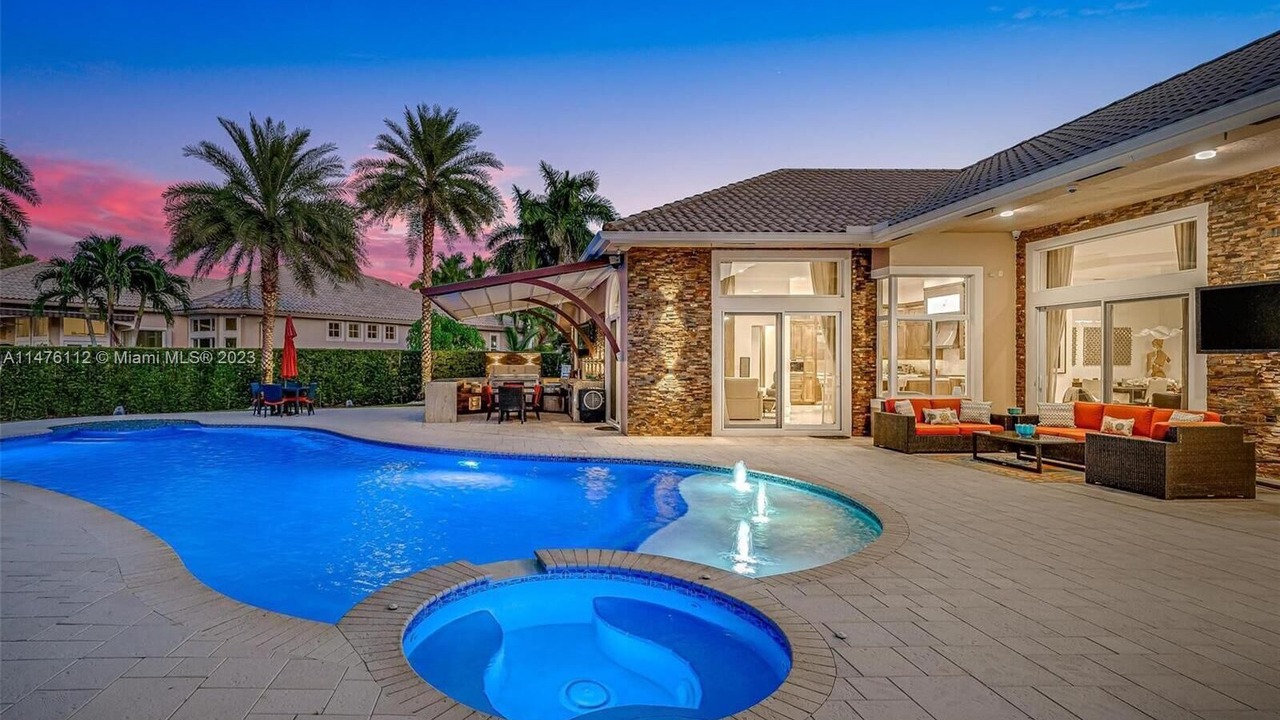 Photo of Outdoor in Pembroke Pines