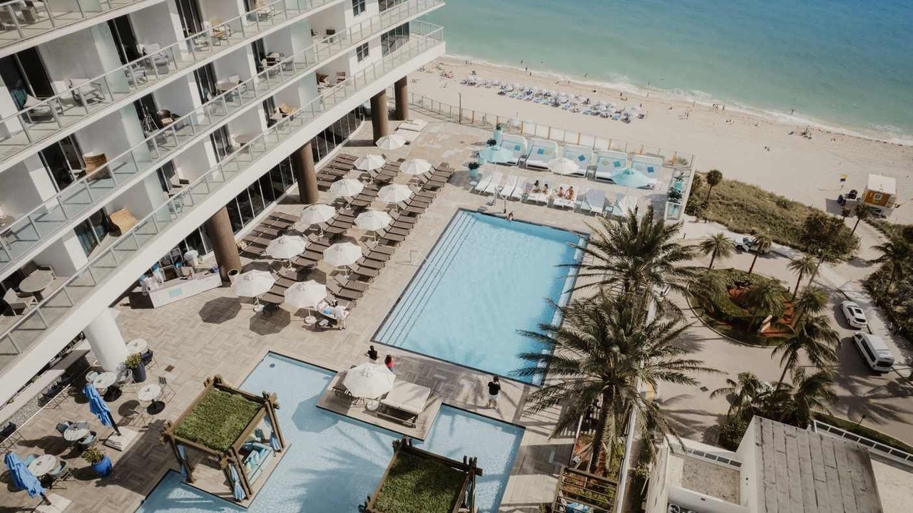 Photo of Outdoor in Hallandale Beach