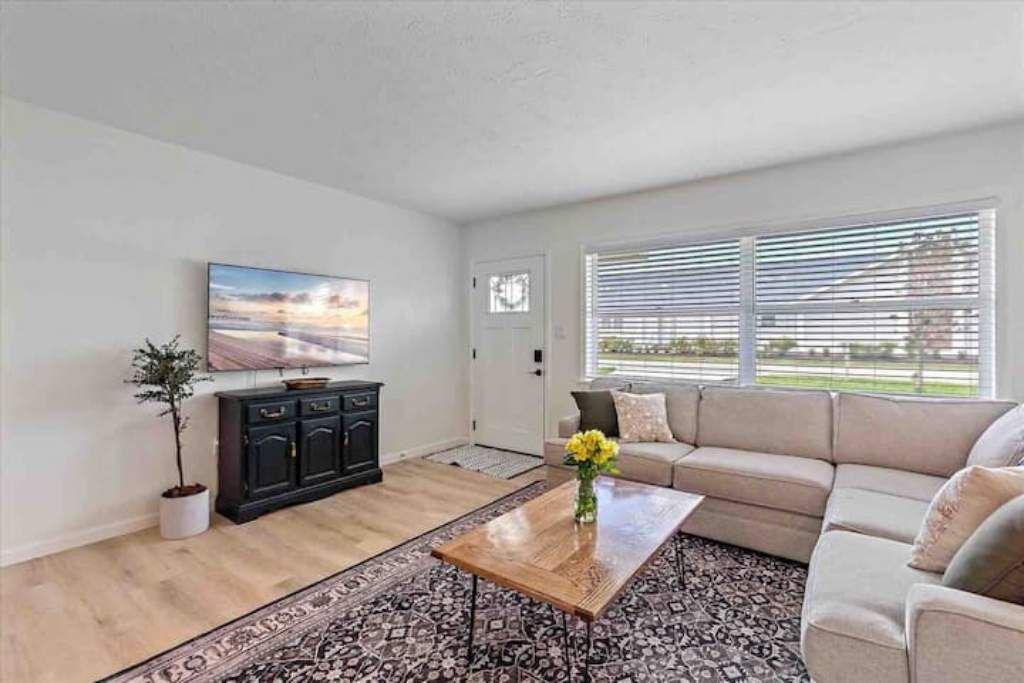 Photo of Livingroom in Fruitville