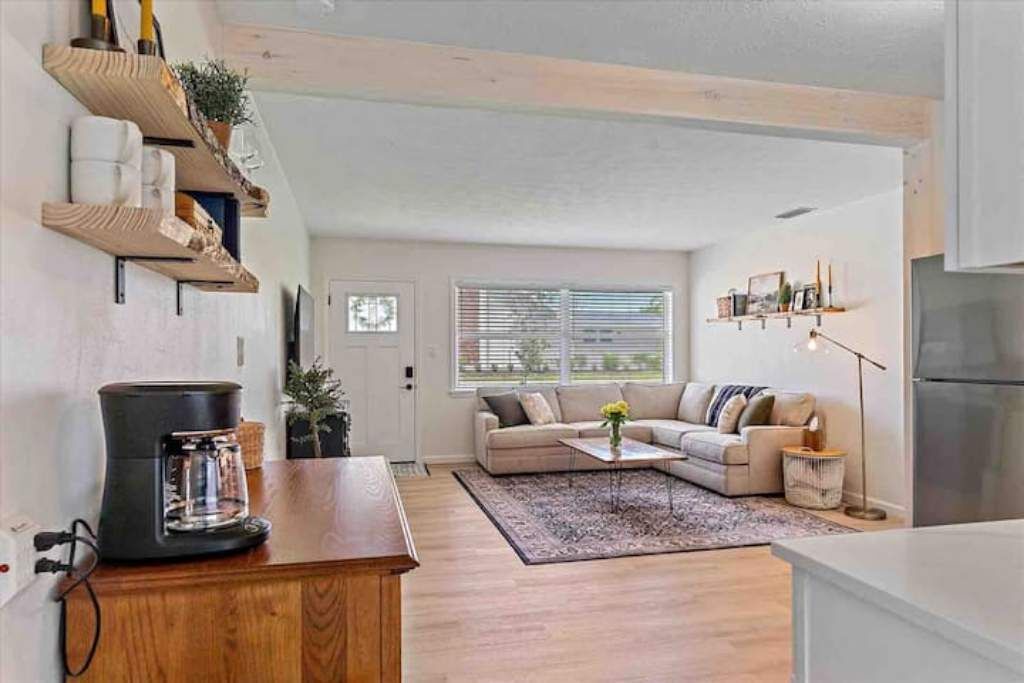 Photo of Livingroom in Fruitville