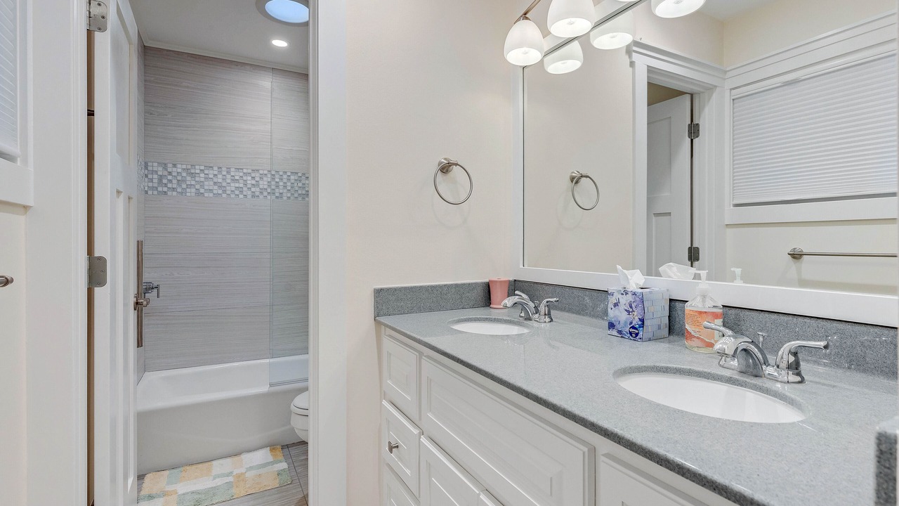 Photo of Bathroom in Sawgrass