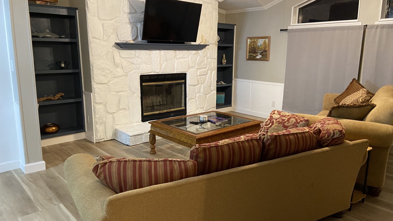 Photo of Livingroom in Brooksville
