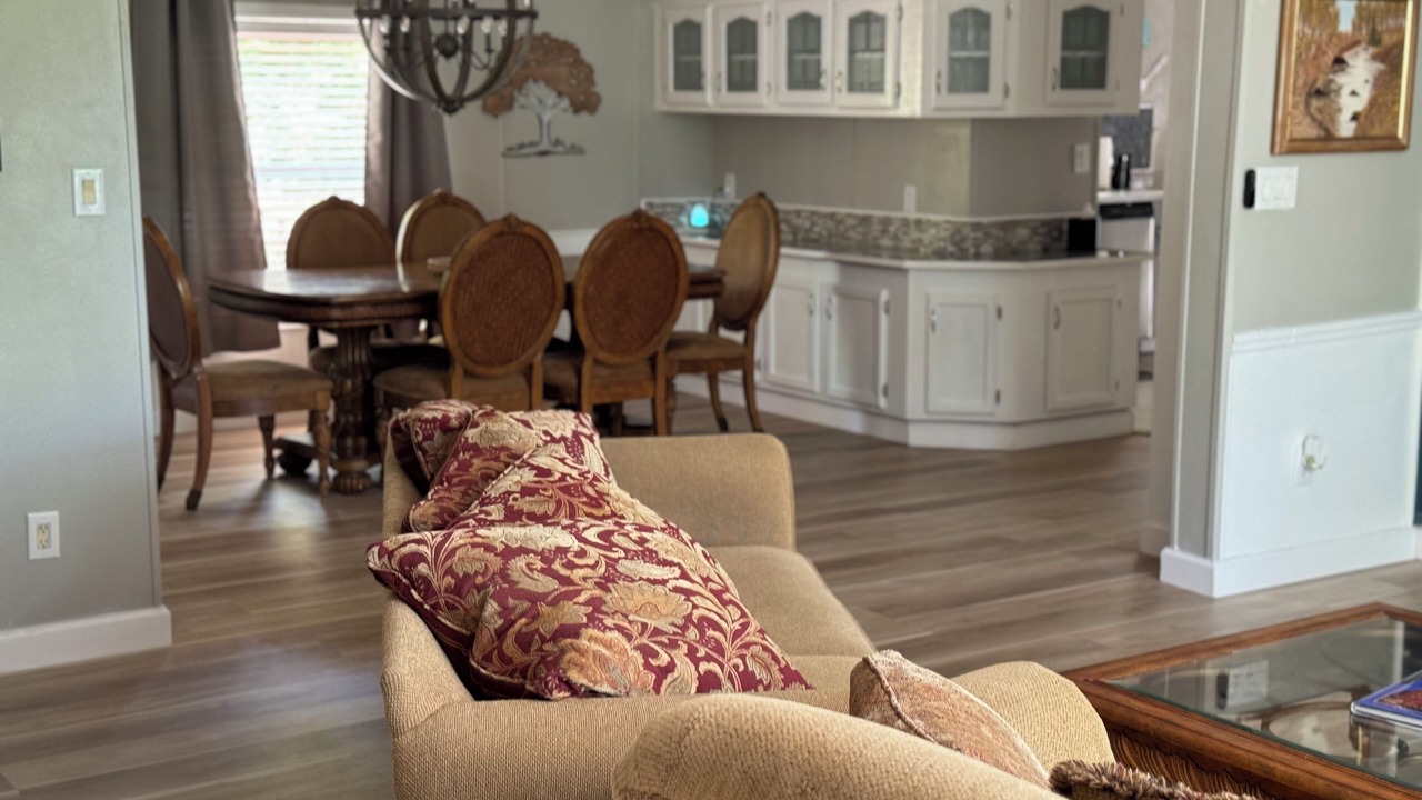 Photo of Livingroom in Brooksville