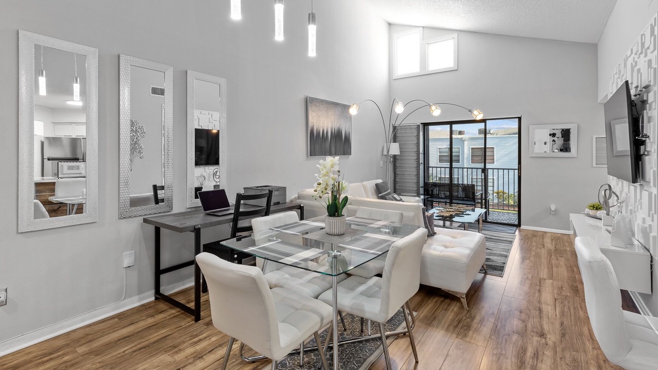 Photo of Livingroom in Ventura