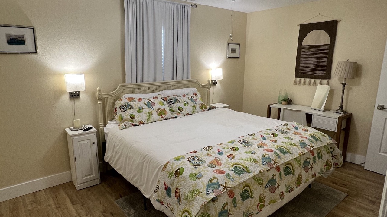 Photo of Bedroom in Apollo Beach