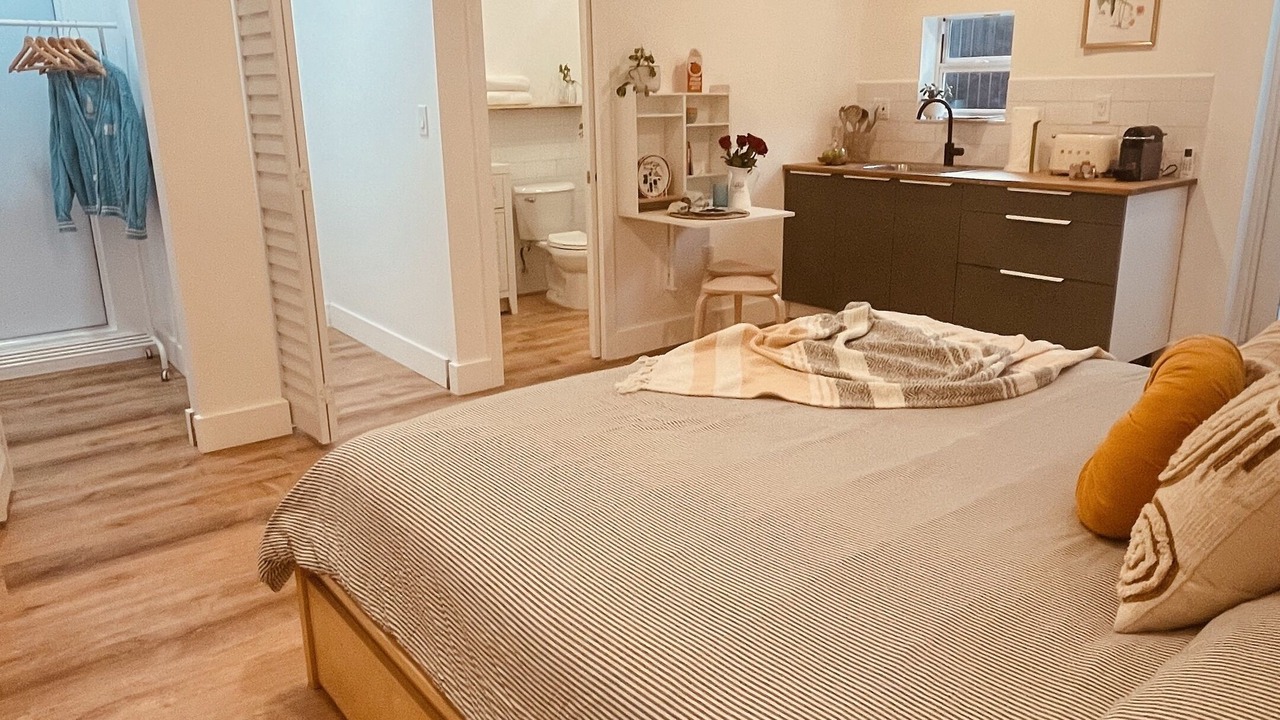 Photo of Bedroom in Kendale Lakes