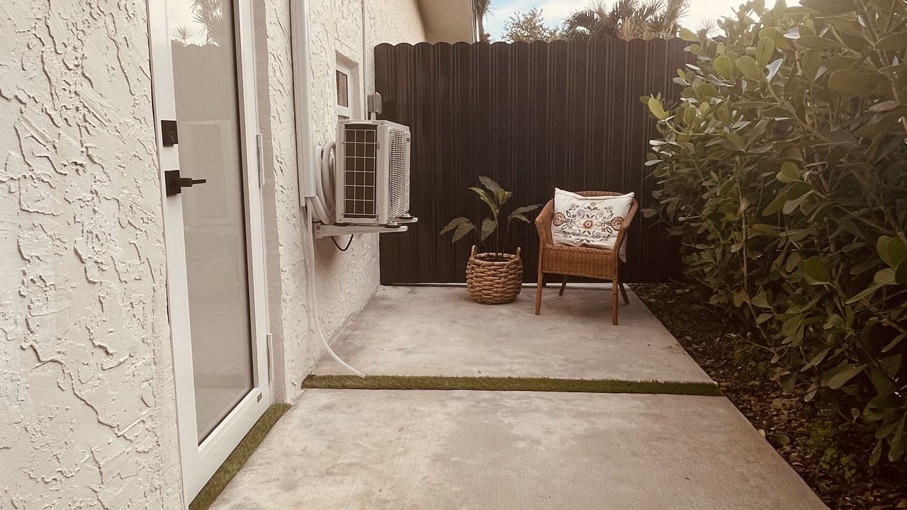 Photo of Patio Balcony in Kendale Lakes