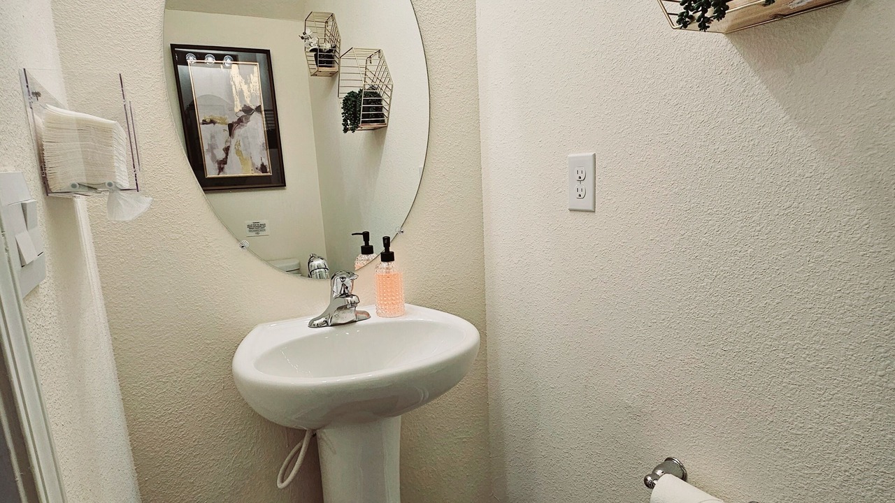 Photo of Bathroom in OakLeaf Plantation