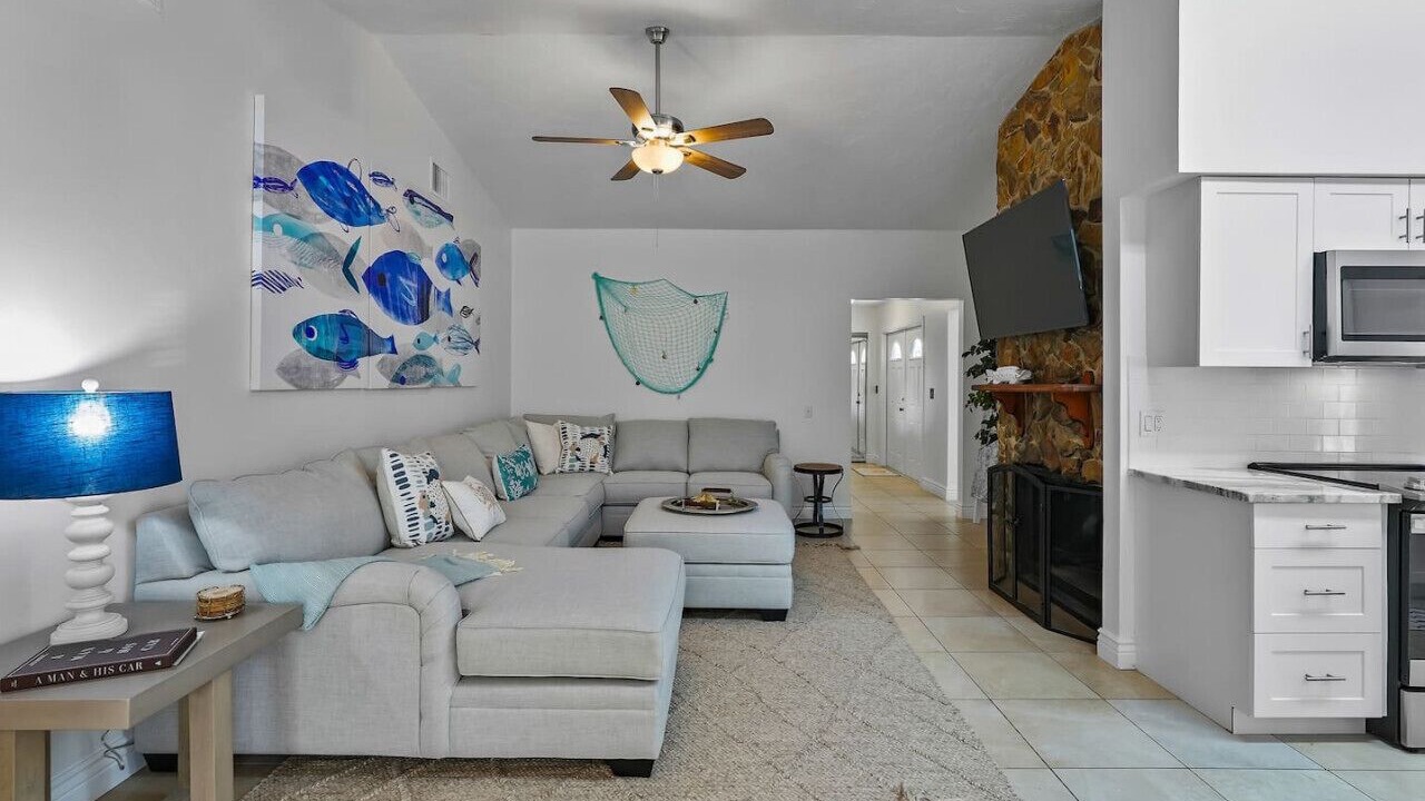 Photo of Livingroom in Belair Bayou