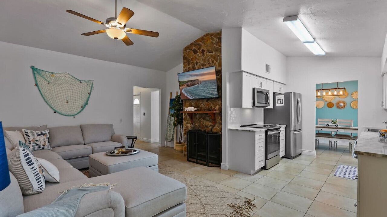 Photo of Livingroom in Belair Bayou