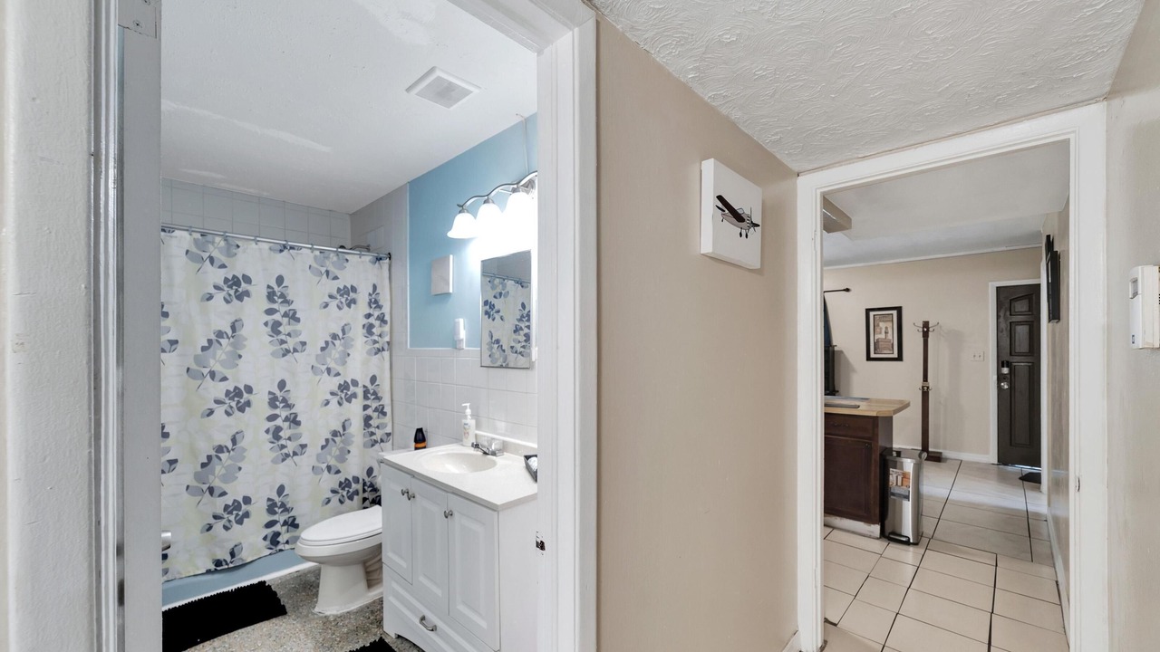 Photo of Bathroom in Temple Crest