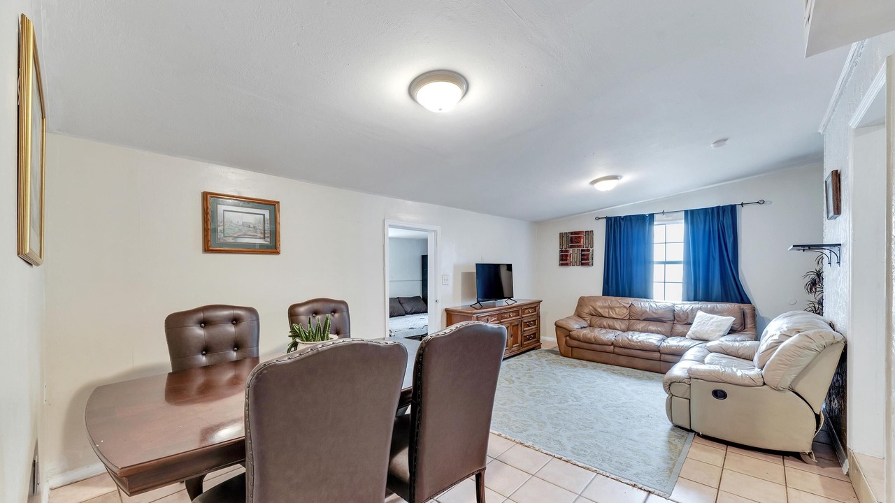 Photo of Bedroom in Temple Crest