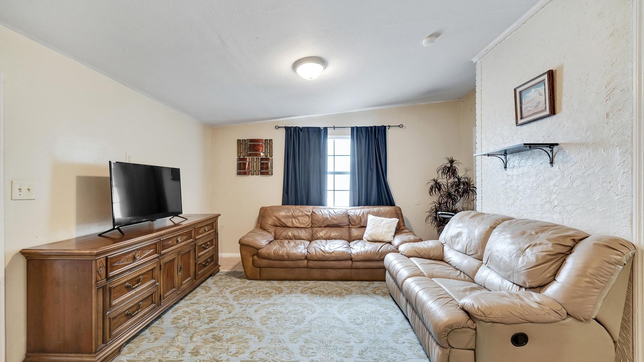 Photo of Bedroom in Temple Crest