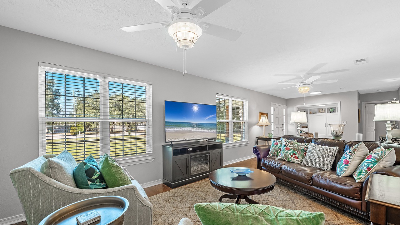 Photo of Livingroom in Gulf Breeze