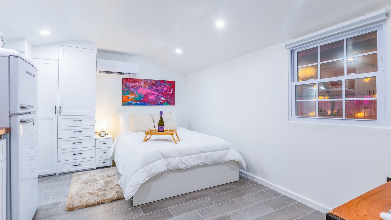 Photo of Bedroom in Carol City