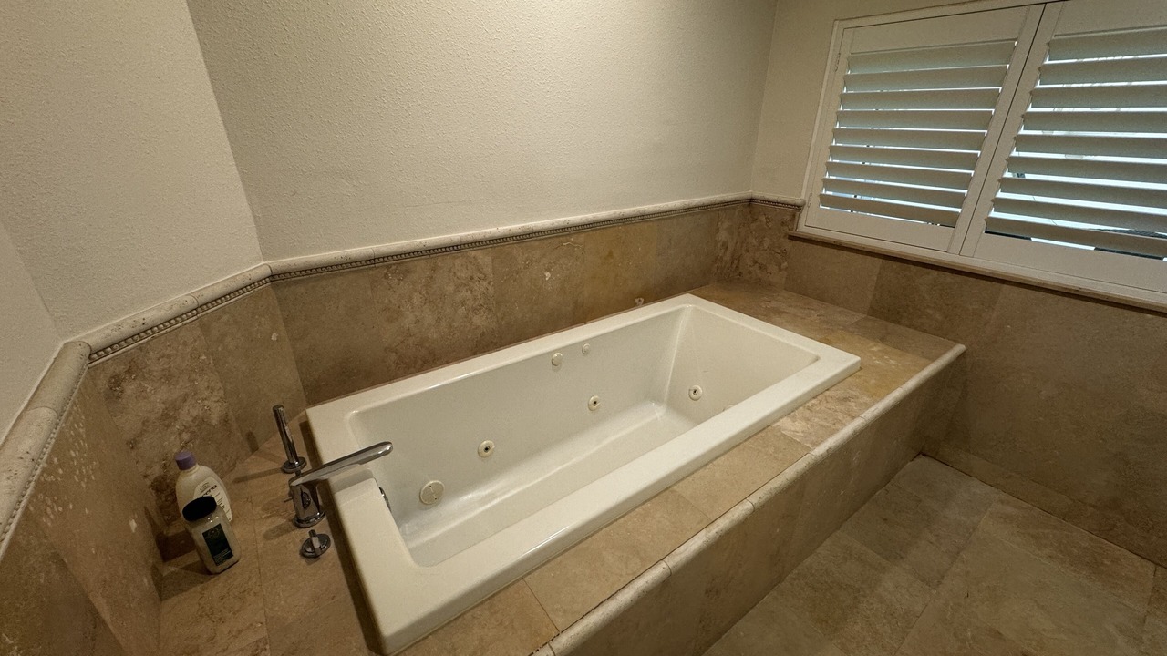 Photo of Bathroom in Bay Hill