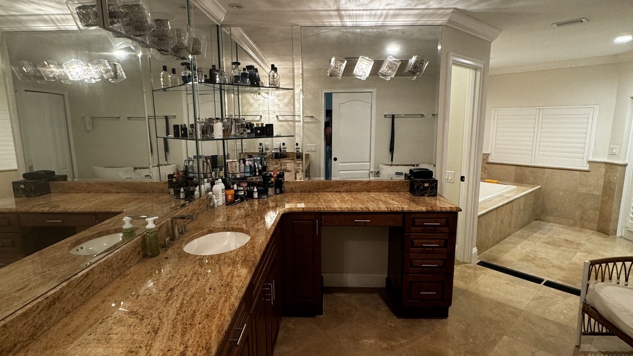 Photo of Bathroom in Bay Hill