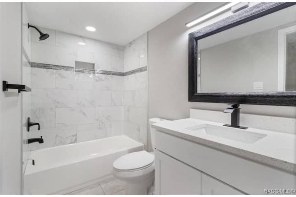 Photo of Bathroom in Pine Ridge
