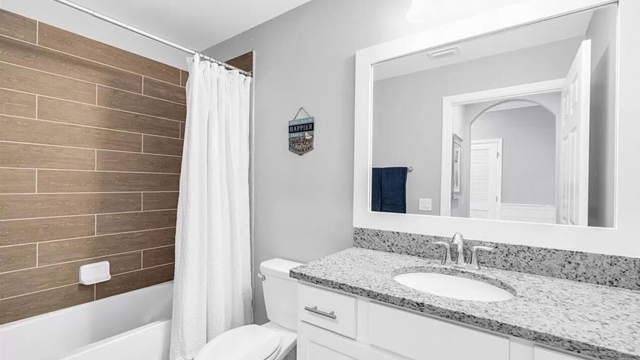 Photo of Bathroom in Biggar