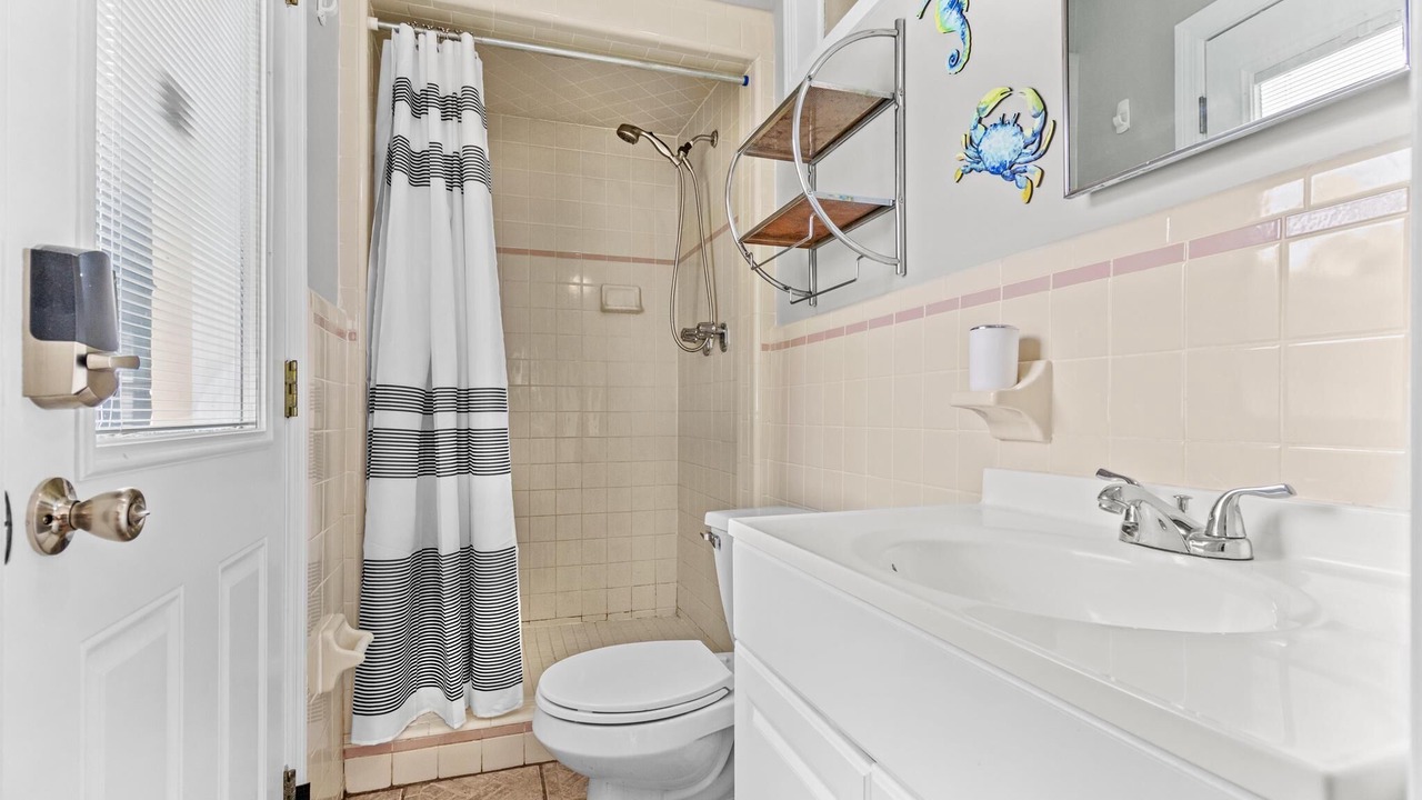 Photo of Bathroom in Temple Crest