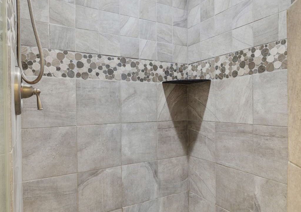 Photo of Bathroom in Largo