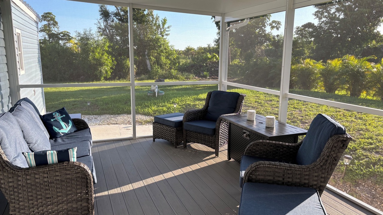 Photo of Patio Balcony in Bokeelia