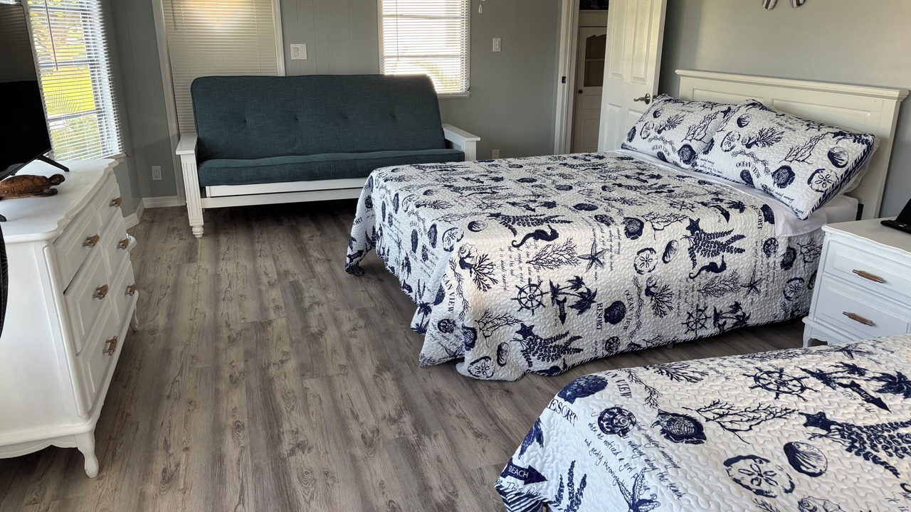 Photo of Bedroom in Bokeelia