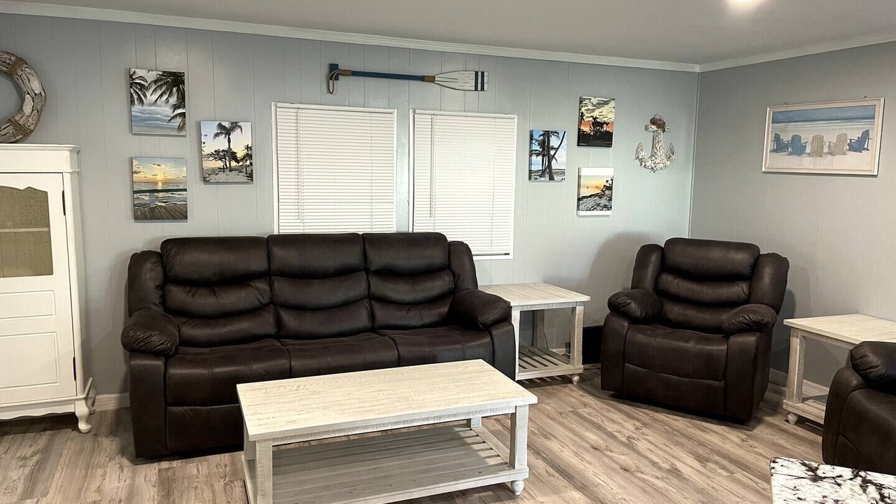 Photo of Livingroom in Bokeelia
