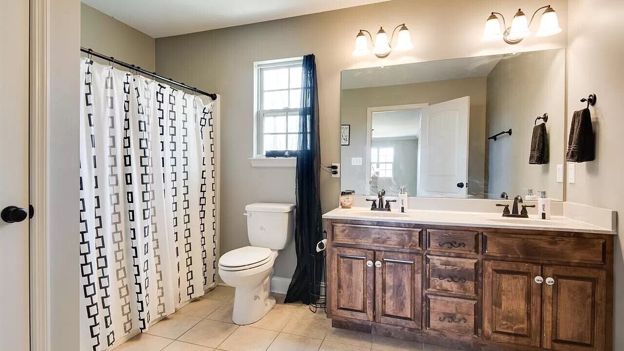 Photo of Bathroom in Cleveland