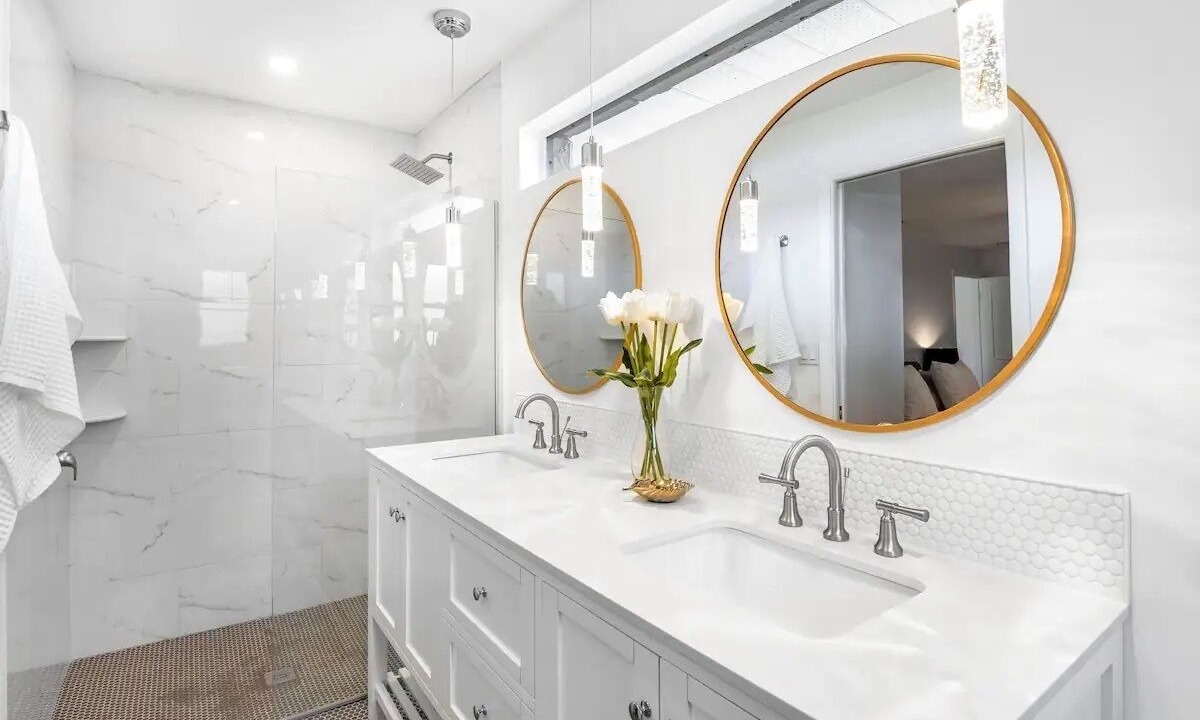 Photo of Bathroom in Venetian Way