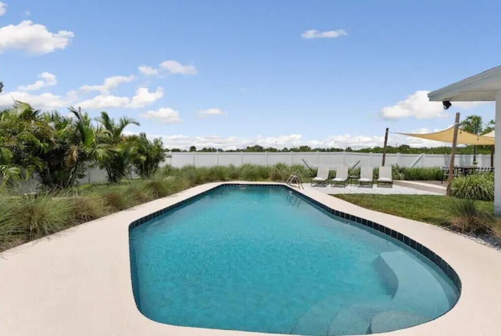 Photo of Outdoor in Venetian Way