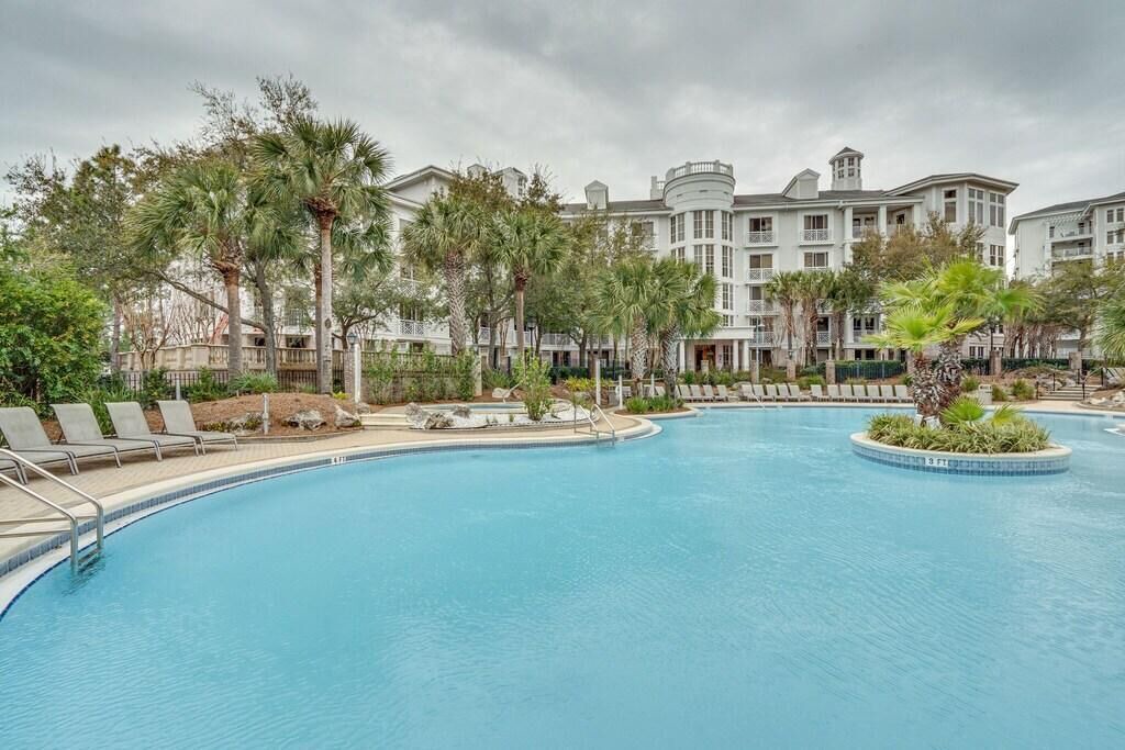 Photo of Outdoor in Baytowne Wharf
