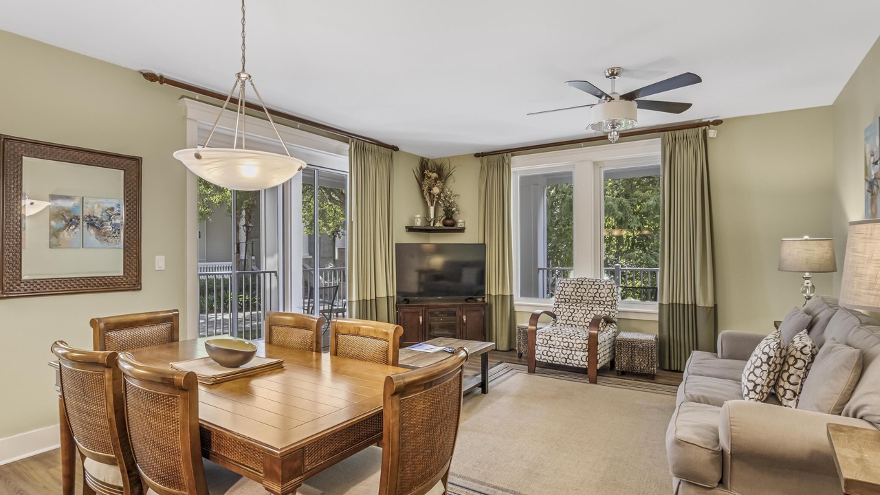 Photo of Livingroom in Baytowne Wharf