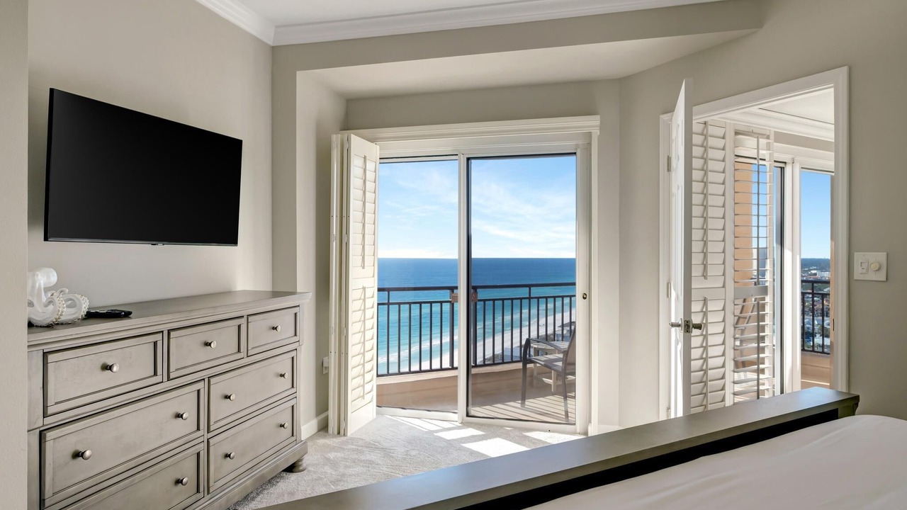 Photo of Bedroom in Gulf Pines