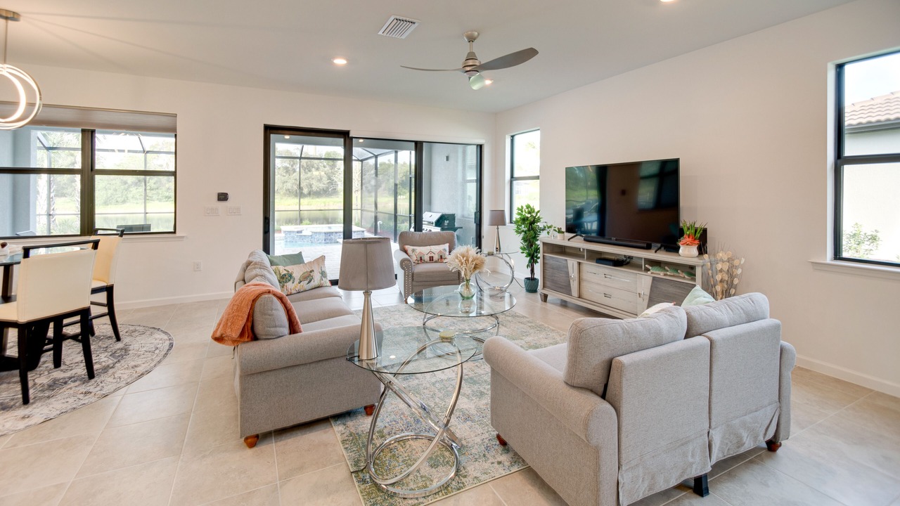 Photo of Livingroom in River Hall