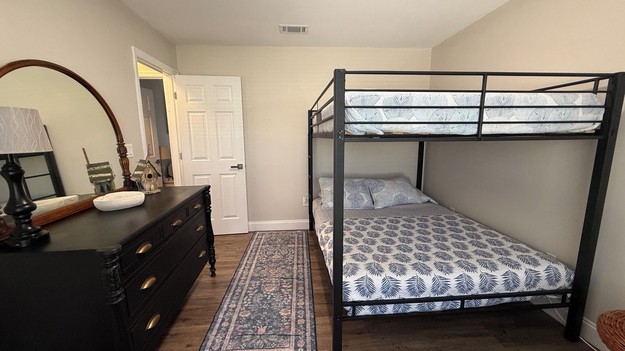 Photo of Bedroom in Interchange Square