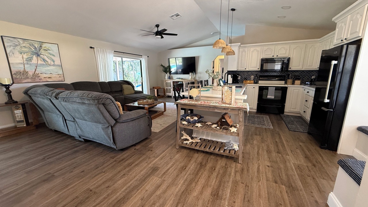 Photo of Livingroom in Interchange Square
