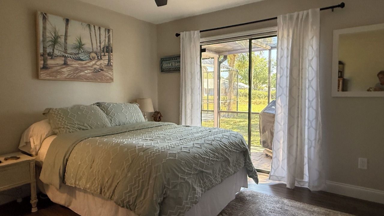Photo of Bedroom in Interchange Square