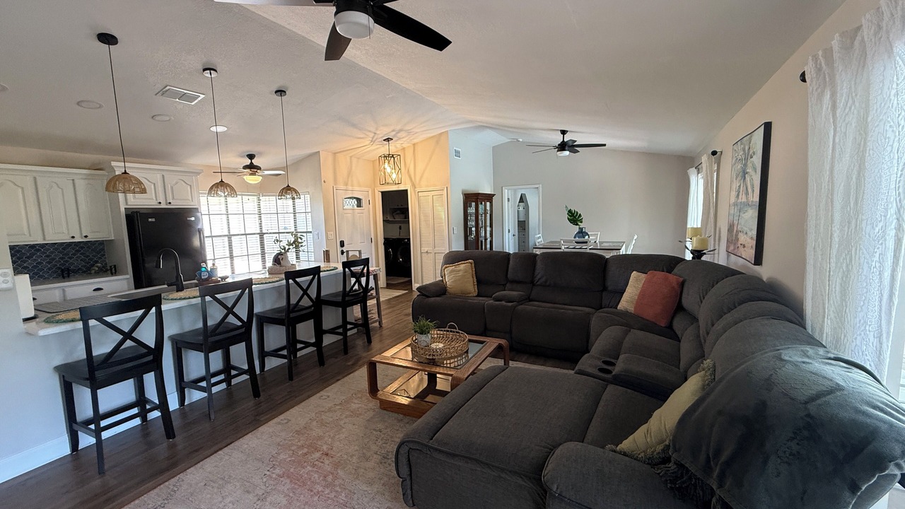 Photo of Livingroom in Interchange Square