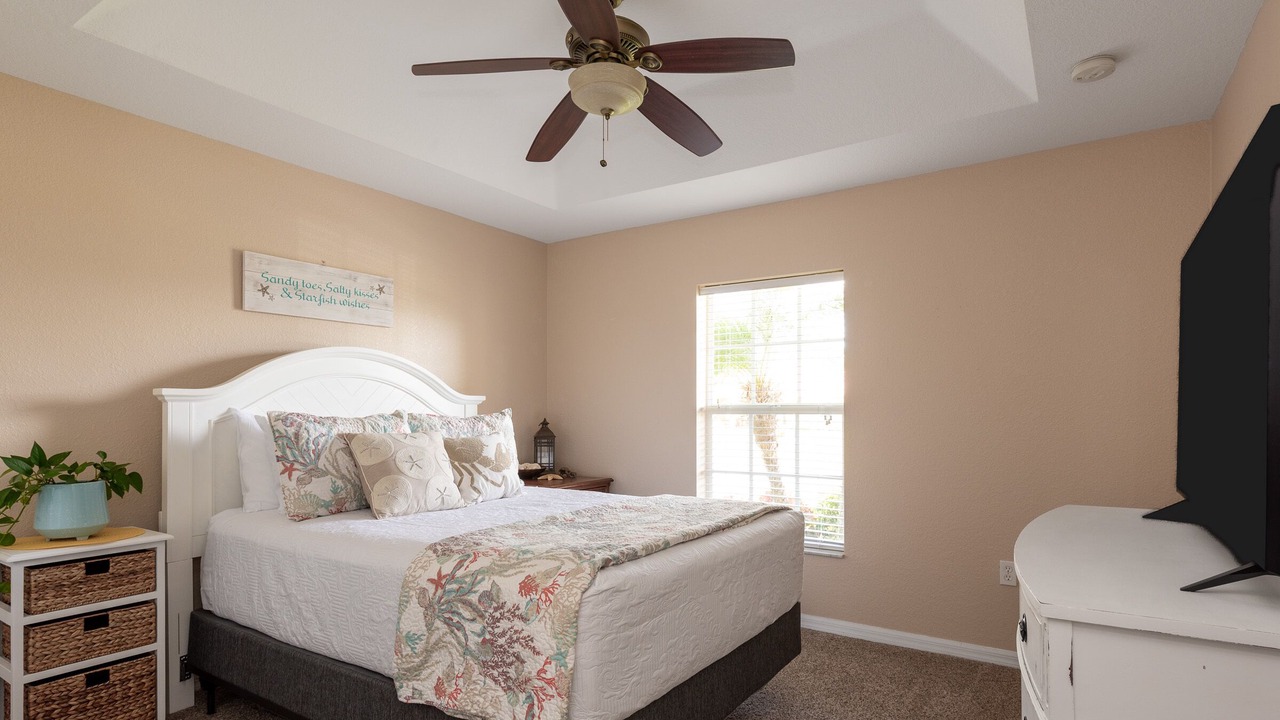 Photo of Bedroom in Englewood East