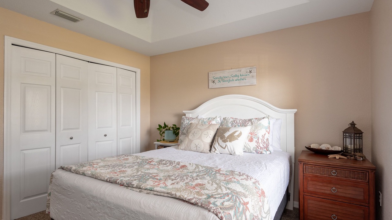 Photo of Bedroom in Englewood East