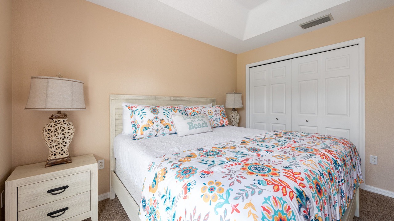Photo of Bedroom in Englewood East